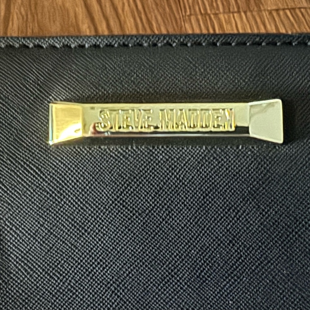 Steve Madden Purse - Picture 2 of 6